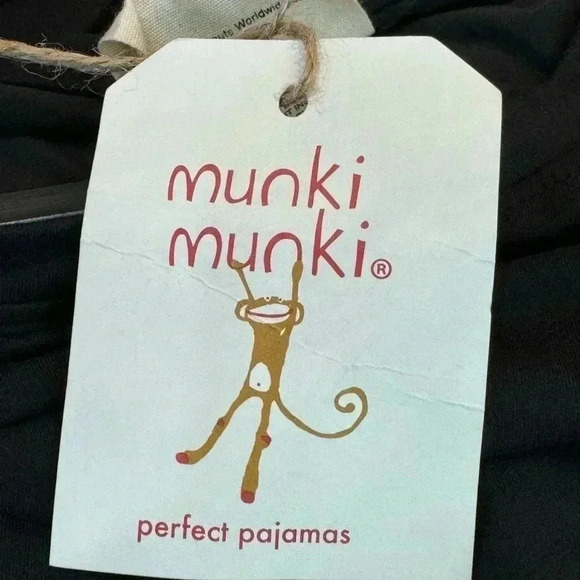 Munki Munki Peanuts Halloween Shorts Pajama Set - Picture 6 of 7